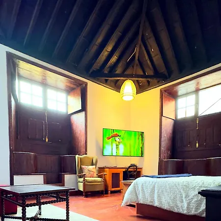 Casa Tradicional - Caleton Gara
